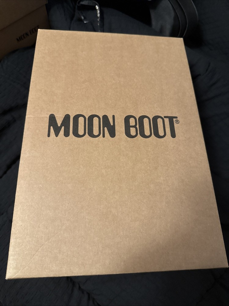 Moon Boot Snow Boots with Insulated Warmth Kids SIZE 23/26