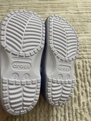 New Crocs Kids‘ Classic Glitter Clogs in a frosted purple Size J5