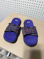 Youth size 4Y Under Armour Ignite Pro Graphic Strap slides