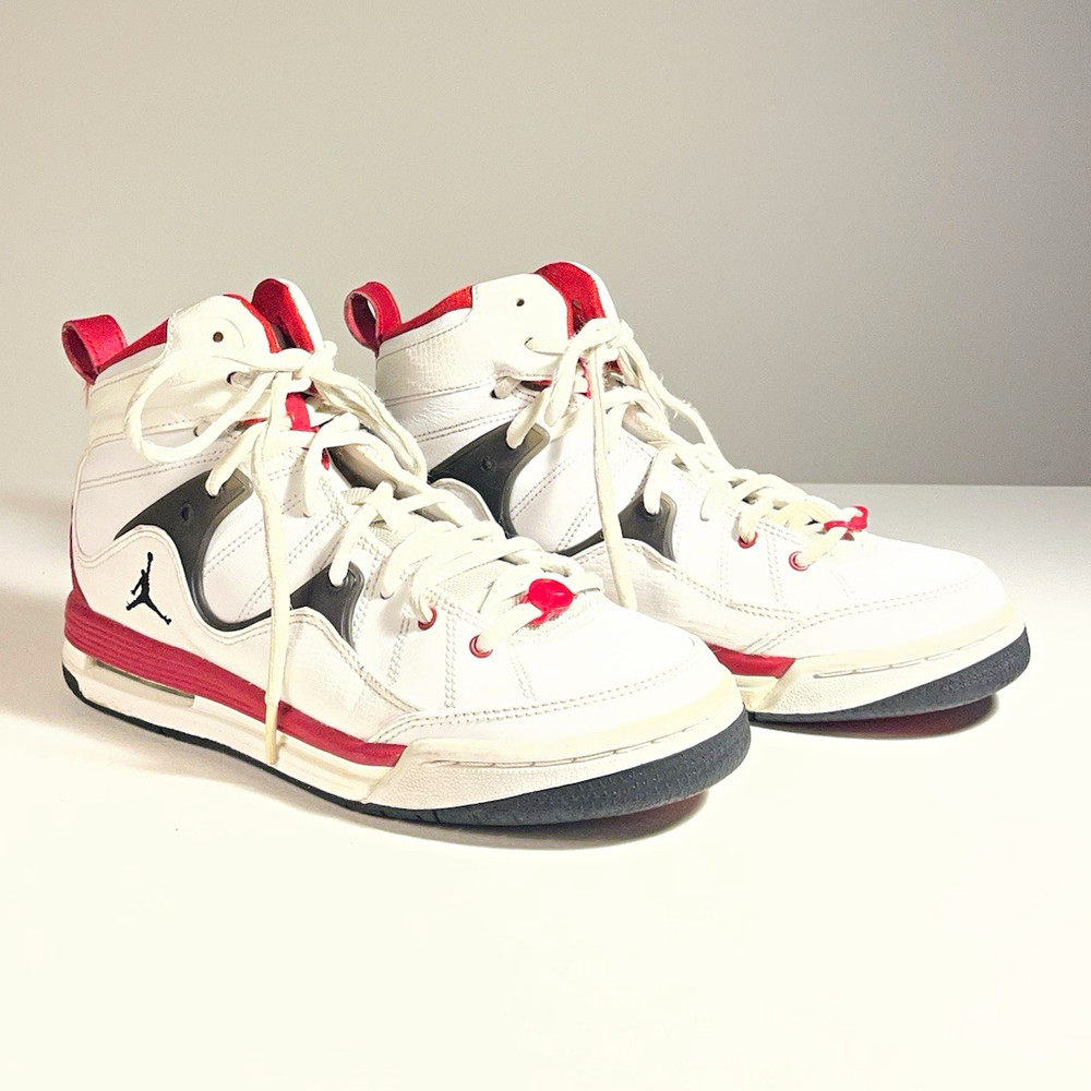 Jordan Flight TR 97 GS White Varsity Red Black 428827-101 Size 5.5Y / Women 7