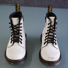 Dr Martens 1460 J Kids White Leather Combat Boots Size US 2 UK 1 EU 33 Youth Zip