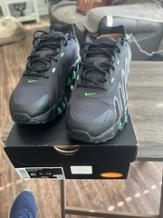 Size 4.5 (GS) – Nike Air Max DNB
