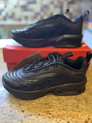 Nike Size 2.5 Youth Air Max Fire II6557-012