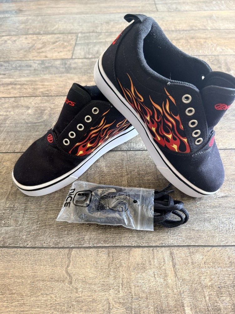 Heelys Pro 20 Print Black Flame Unisex Kids 3Y Canvas Wheel Sneakers HE10337