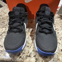 Nike Star Runner 4 NN (PS) Sneaker Black/White/Blue Kids US 2Y