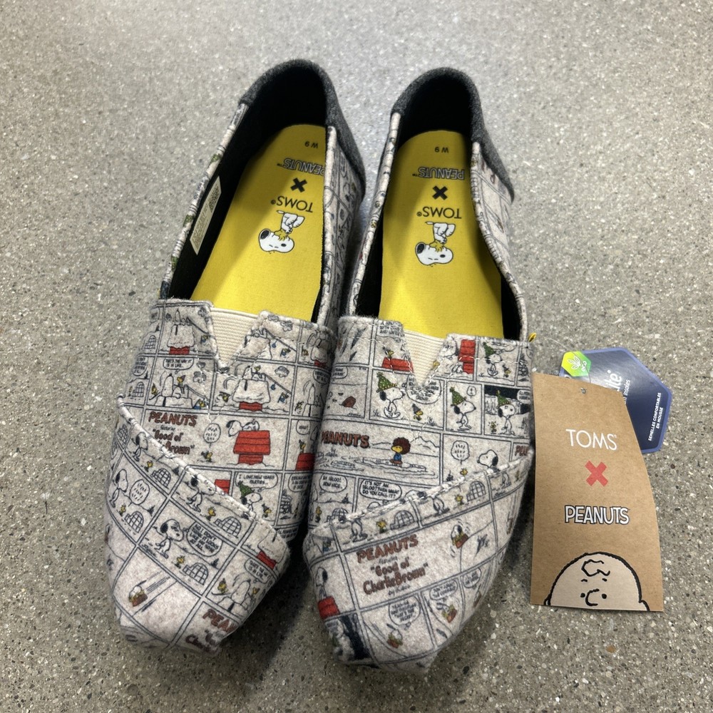TOMS X Peanuts Tiny Alpargata Snoopy Comics Tan Felt Slip-on Shoes Woman 9