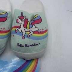 Unicorn Slippers Size Large 4-5 Royal Deluxe 100% Polyester Kid’s Rainbow