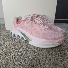 Nike Air Max Dn GS Beyond Pink White Metallic Silver FB8987-601 Kids Size 5.5Y