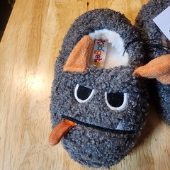 NWT Kidgets Gray/Orange Plush Monster Slippers Size 5/6