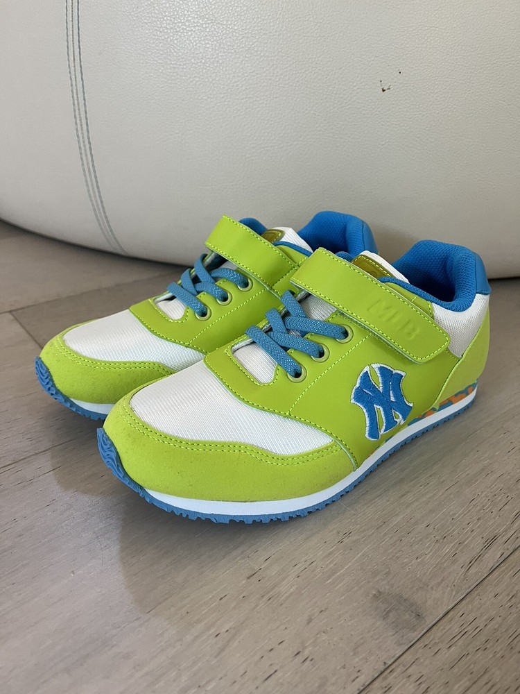 MLB sneaker Big Kids US Size 3 Fits Small New Neon Green And Blue