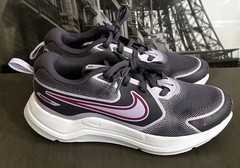 Nike Cosmic Runner Purple Fuchsia Running Shoes GS Youth Size 7Y HM4402-500
