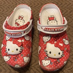 Crocs Hello Kitty Clogs Red Pink Bows Kids size J3