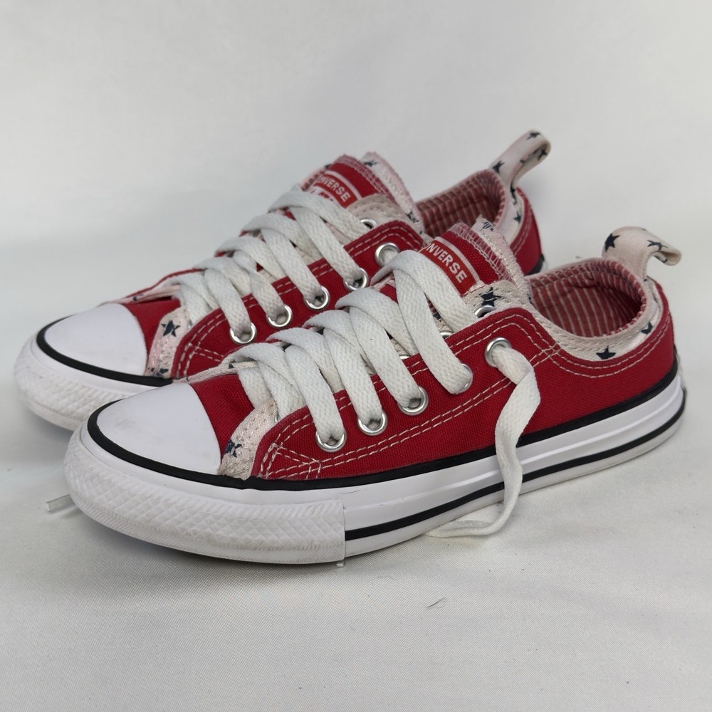 Converse All Star~Classic Low Top Red With Stars Youth Sz 12, EUC!
