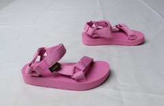 Teva Unisex Kid’s Original Universal Sandals JL3 Fuchsia Pink Size US:11 UK:10