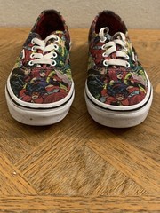 VANS X Marvel Comics Female Superheros Canvas Skate Shoe Unisex Kids Size 3