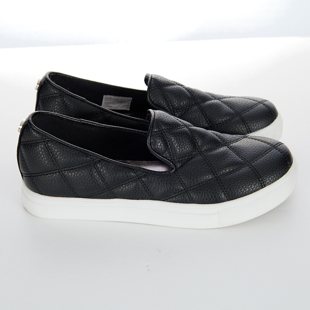 Steve Madden Jglobe Sneaker Child’s Size 4