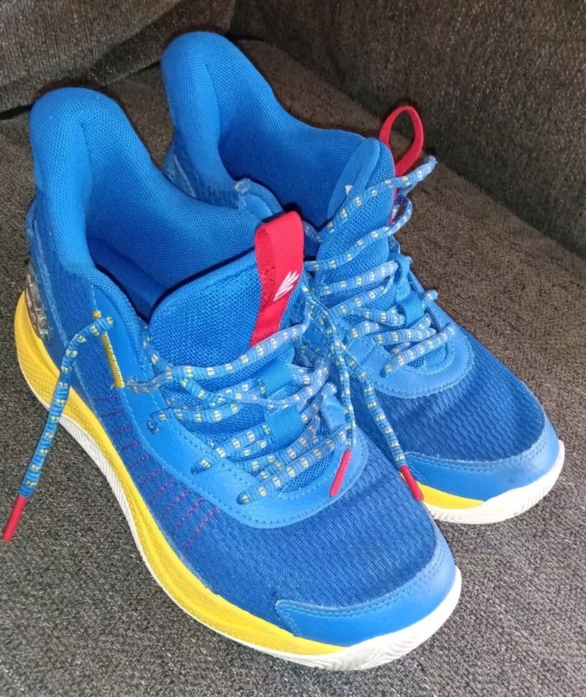 UNDER ARMOUR Youth Stephen Curry 3Z7 Basketball Royal Blue & Yellow Shoe: 6.5 Y