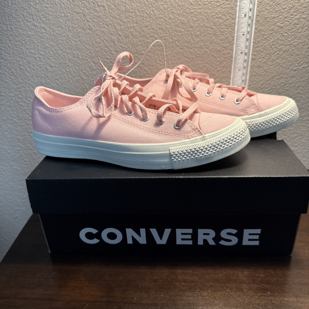NWT & Box Converse Chuck Taylor All Star Ox (Donut Glaze) Kids Sz4/Women Sz 6
