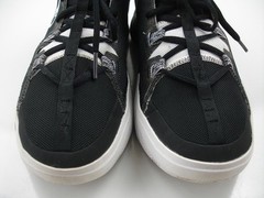 Boys sz 6Y 6 Nike Kyrie Flytrap 6 GS Black White DQ8094-009 Mid Shoes Sneakers