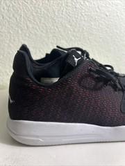 Jordan Eclipse BG ‚Black Gym Red Youth Size 7Y 724042-021