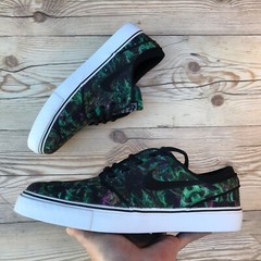 Nike Stephan Janoski Black Floral Kids Size 5.5Y / Women’s Size 7 / EUR 38