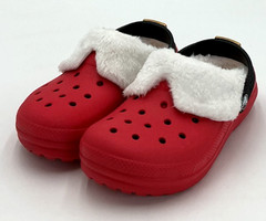 Crocs Santa Lined Kids Festive Red Clogs NWOB