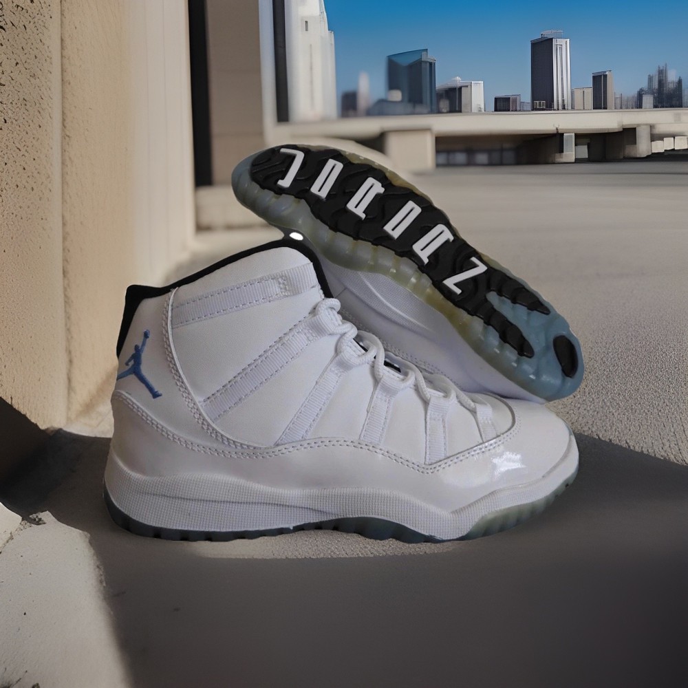 🔥Nike Air Jordan 11 Retro Bp White-Legend Blue-Black Sz 3Y