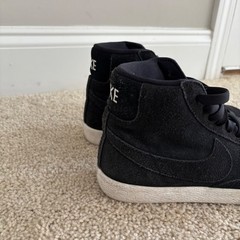 Nike Blazer Mid GS Black Suede High Top Sneakers 895850-003 Size 5.5Y