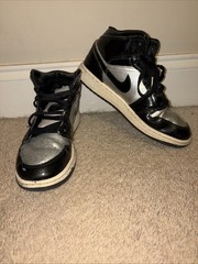 Nike Air Jordan 1 Mid SE Patent Black Silver FZ3938-001 Sneakers Youth Sz 6Y