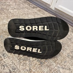 SOREL Kid’s Whitney II Short Waterproof Insulated Winter Boot, Size 4, Black