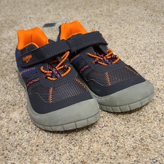 OshKosh B’gosh GARC Unisex Kids Athletic Sneaker Navy Orange Gray H&L US 1M
