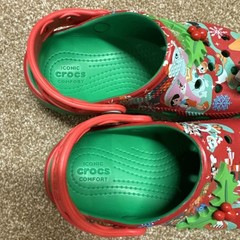 Disney Iconic Christmas Crocs Clogs Mickey & Friends Holiday Presents Child 12