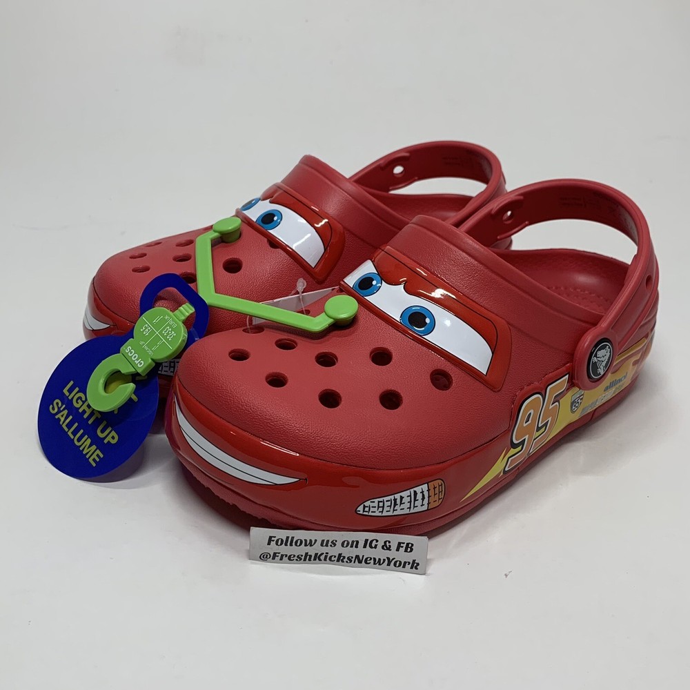 Lighting McQueen Crocs Kids Size J1/1Y Pre School 209381-610 Disney Pixars Cars