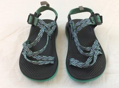 Chaco Youth Size 2 Black And Teal Green Strap Sport Sandals EUC