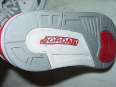 2022 Nike Retro 3 „Fire Red 2022“ DM0966-160 White/Grey Youth Shoes! Size 3Y