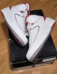 Jordan Air Jordan 2 Retro GS White/Black/Red 6Y (EU 38.5) 395718-102