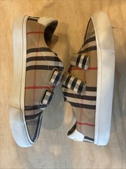 6374) Burberry Mini Markham Plaid Check Strap Shoes EUR SIZE 33 (US Size 2)