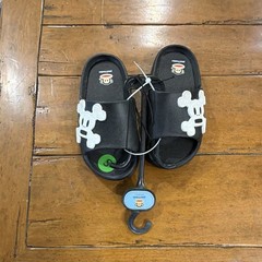 Child’s Black/White Slip-On Slide Sandals Skull Logo, Foam Insole SZ SMALL
