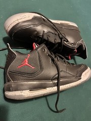 Jordan Youth Courtside 23 Black Gym RED Particle Grey Kids Sneakers Size 5