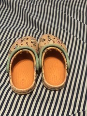 Crocs size 6, Ice cream