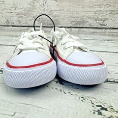 EpicStep Unisex Kids Shoe [Size 1] White Canvas Low Top Sneakers Never Worn