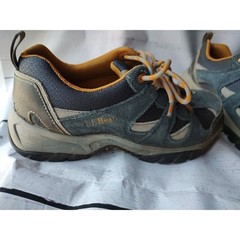 L.L. Bean kids sneakers size 6