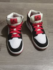 Jordan Air Jordan 1 Mid GS Kids US 5 Red/Black/White Leather Lace-Up