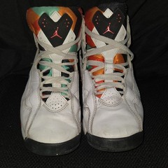 Air Jordan true flight Retro White Black coral Size 6Y Kids