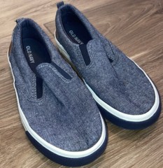 Old Navy – Kid’s Gender-Neutral Chambray Slip-On Sneakers – Size 3