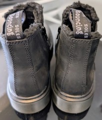 Never worn – Size 4 Dr. Martens Kid’s Collection Chelsea Boots