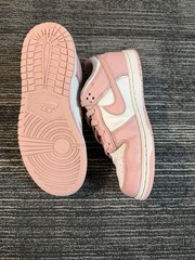Nike Dunk Low Pink – 3.5Y HV0930-100