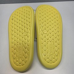 Peeps Kid’s Slides Yellow Size 4/5 NEW Easter Fun Shoes
