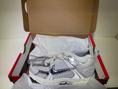 Nike Vomero 5 PS Photon Photon Dust chrome gridiron IM9465-001 Youth Size 1