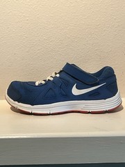 Nike Revolution 2 Size 3Y Unisex Sneakers Blue White Youth Preowned